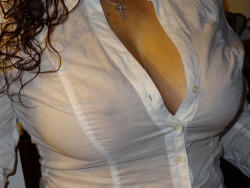 sopranosal:  Thought I’d take a pic of my gf’s boobs personally last night….LIKE? 