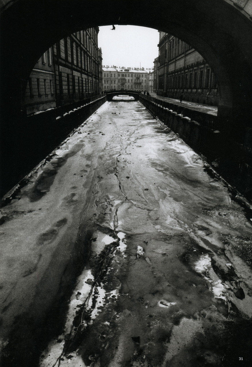 firsttimeuser:  Robert Lebeck. A frozen canal, Leningrad, 1962 