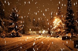 bluepueblo:  Snowy Night, Boulder, Colorado