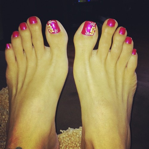 Thanks anon for the submission of Pornstar Raylene’s Feet from her Instagram.