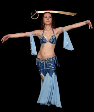 museudancadoventre:   Curiosidades: O nome correto dessa dança é Raks Sharki, que quer dizer dança oriental ou dança do oriente. Para a América, o nome danças oriental pode significar dança japonesa, chinesa, tailandesa, etc. Por isso, nos EUA