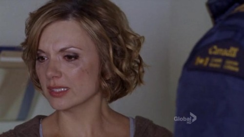 realjerseyboi: TERYL ROTHERY: THE GUARD: 2X03: SOUND OF LONELINESS I don’t have enough space in one