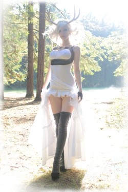 plant-sex:  steampunkxlove:  The new “White Buck” dress from Steampunk Couture. It comes with the leggings and bust accentuating harness. I love it!   nEED
