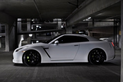 fuckyeahthebetterlife:  Matte White GTR 