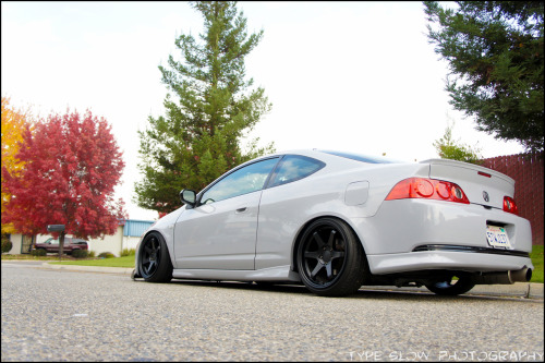 noahsbacktothefuture:  Acura steez.