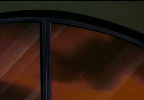 spoonster:  eikaea:  BAMAN………….  portal batman……….. 