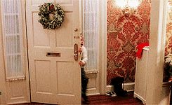 thepopeofmope:  fashionchalet:  This movie never gets old. CHRISTMAS is near. :)