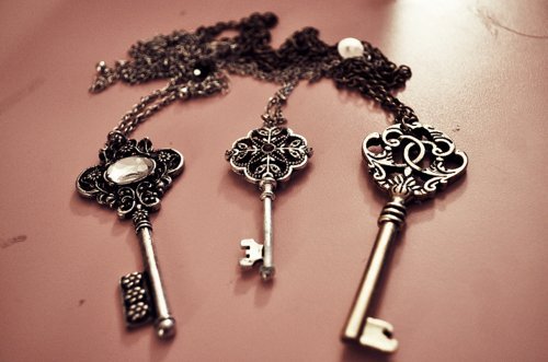 picsandquotes:  Follow this cute blog for more!