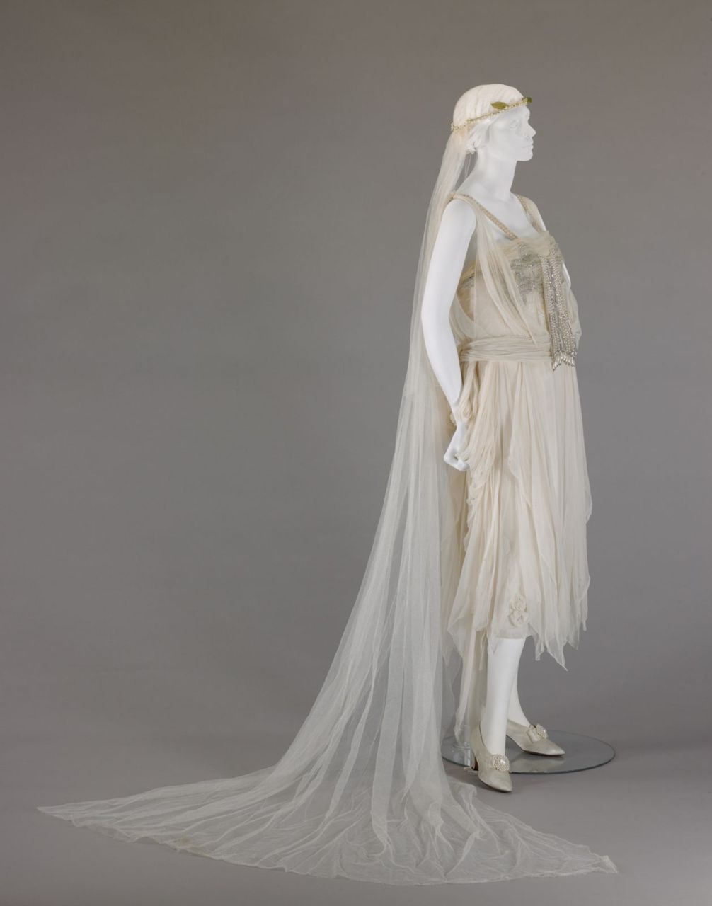 omgthatdress:  Wedding Dress 1920 The Indianapolis Museum of Art 