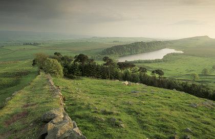 bewitchingbritain:   Hadrian’s Wall was for centuries the boundary between Brittania (roughly equiva