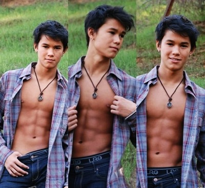 nitaabeast:  mindfucksundae:  Booboo Stewart.   hi baby 