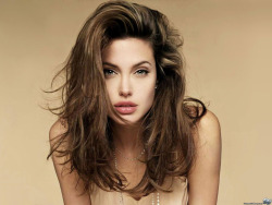 I idolatrize ANGELINA JOLIE more than anyone else!