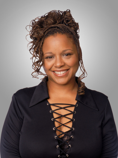 lovable825:   fuckyeahfamousblackgirls:  Yvette Wilson who is known for playing the character Andell on Moesha & The Parkers passed away tonight after battling cervical cancer. She was just 48 years young :( Rest In Peace Ms. Wilson!    RIP!!! 