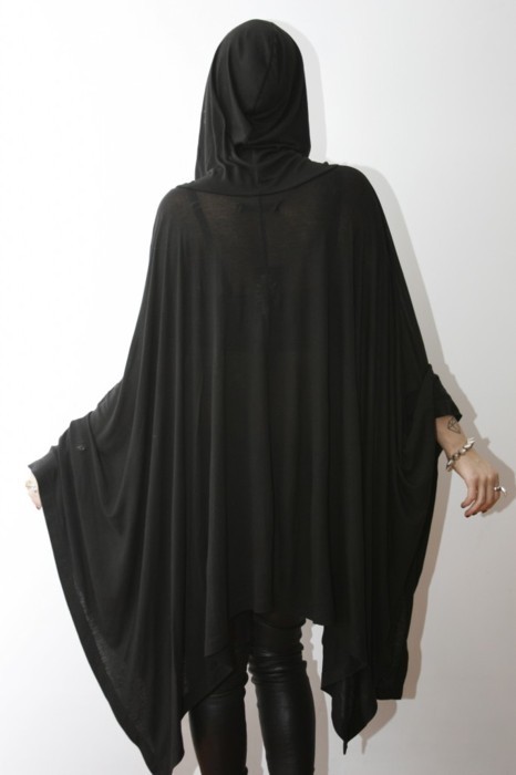 bestillohbeatingheart:  where can I buy this? I want to look like a dementor toooo.