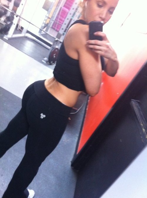 badbroads:  http://badbroads.tumblr.com/ TJ’s -BTL Women