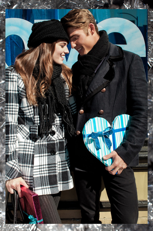   Love Culture - &ldquo;GIVE LOVE COUPLE&rdquo;  |  Landis Smithers, photographer