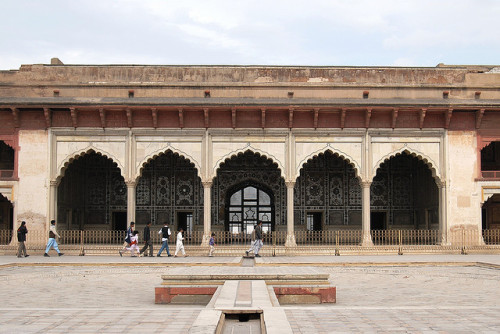 thearabesque:Lahore - Qila - Shish Mahal III by zishsheikh on Flickr.Lahore, Pakistan