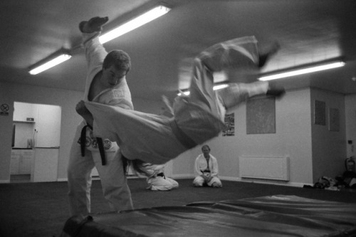 untitled on Flickr.
I forget the name of this throw; you don’t tend to see it much. And there’s good reason for that - it fucking hurts.
Fed 5, Jupiter 12, Ilford Surveillance P3. Pushed to 800ISO in Rodinal 1:50; 21mins at 20ºC.