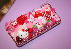 cutekawaiishop:  console case - email me