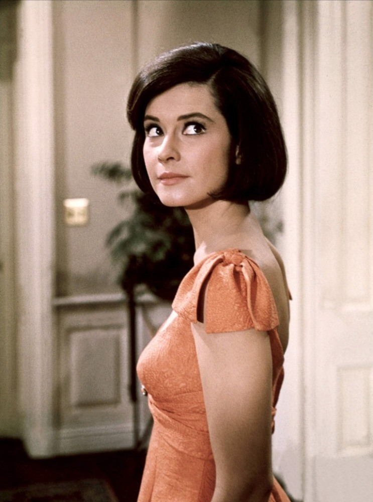 jeanjeanie61:
“Diane Baker - ‘Marnie’ - 1964
http://fotki.yandex.ru/users/the-divas
”