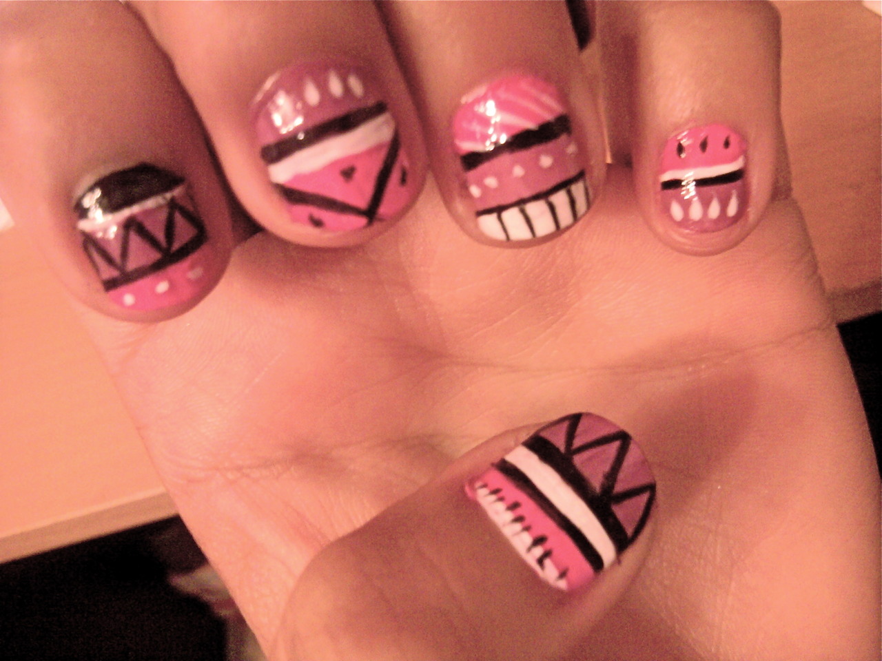 i tried &gt;.&lt;