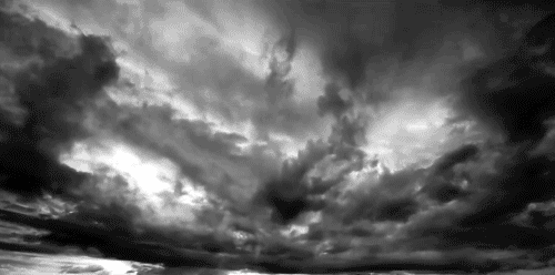 Las nubes grises también forman parte del paisaje. 