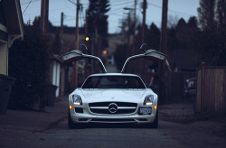 photofinish:  SLS (by Dr. Robot) 