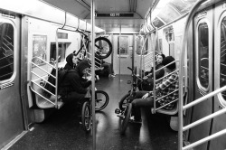 titsandtires:  (via Photogallery: WTP in NYC | Defgrip) 