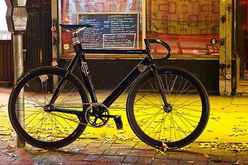 bisikleta: The Kissena Velo Fund Limited Framesets and Completes (by John Prolly)