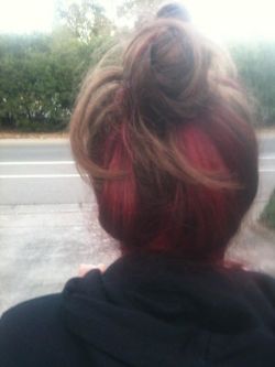 meetmeinitaly:  Red in my hair, what do you guys think? 