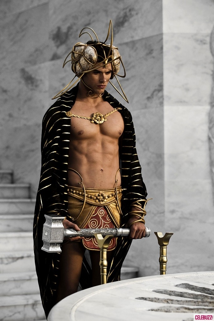  THE GORGEOUS MEN OF IMMORTALS 