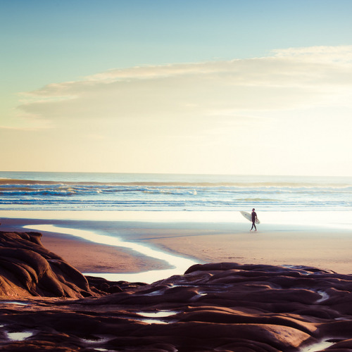 surfing-the-deep-blue:Rad Surf Blog!