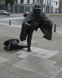 szymon:  De Vaartkapoen - sculpture by Tom Franzen. Photo by Anselmo Cardoso De Sousa Sousa 