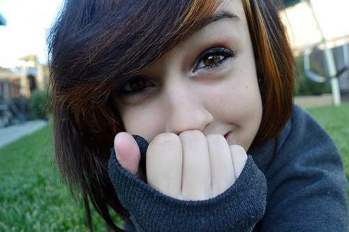 dxunting:  mary4nn:  let’s switch yeah  I wish I could look like you.