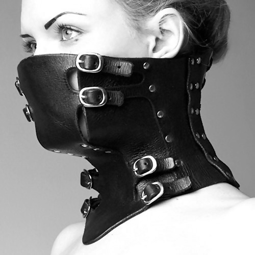your-dominus:Beautiful, especially if there’s a gag under that as well.