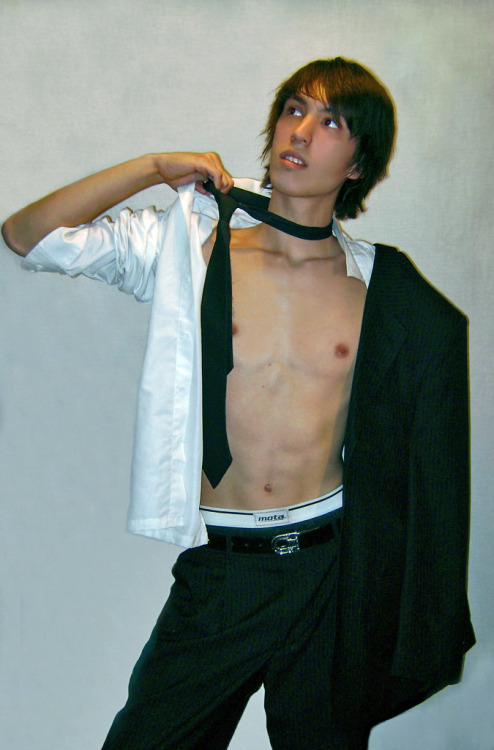 do the neck tie bit, its hot