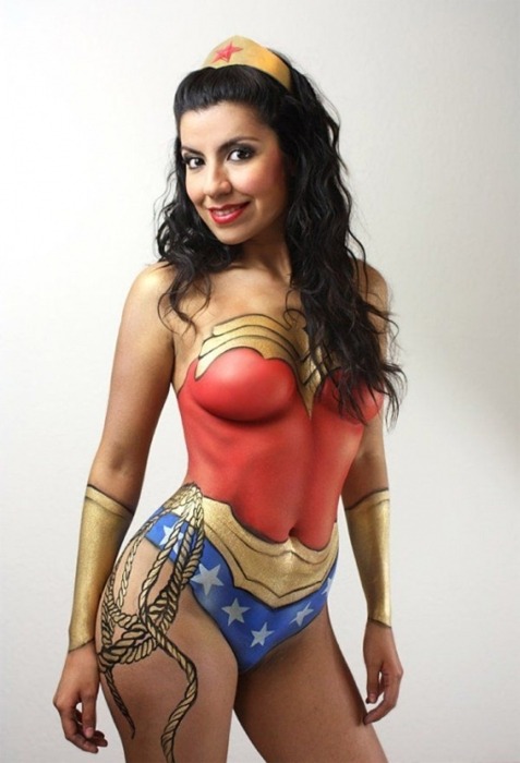 massageguy132:  Been a while since I posted bodypaint pics, hasn’t it?