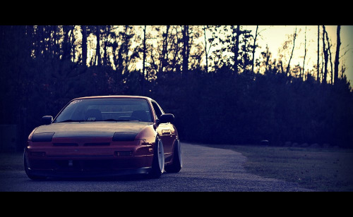 jdmandtherest:  thebuenster:  trendytrace:  impromptu photo session this evening with my girl courtesy of Justin Wolfe  those rims on that car. /droool  (via imgTumble)