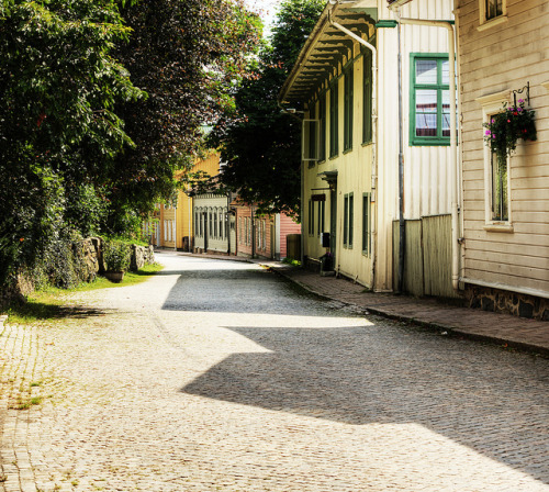 ysvoice:| ♕ |  Quiet street in Kungälv, Sweden  | by Göran Kartläsarn