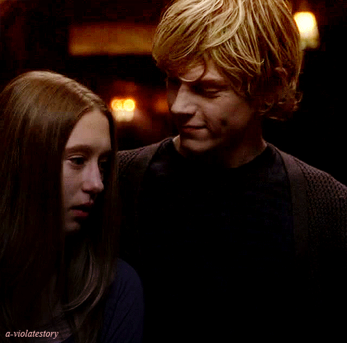 loving-tate:  I dont know if Taissa likes Evan  but If i were her, i definitely fell 