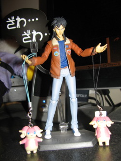 lionessjenna:  fiztheancient:  oh i finally found the zawa cutouts and other stuff in my kaiji box. i thought mine didnt come with it but they were just hidden inside the packaging though my figure doesnt really go into the standee peg very well its kind