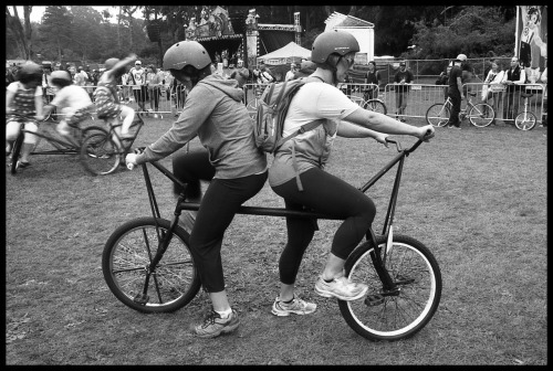 jared-elizares: I heart bicycles.  Even really weird ones that seem impossible to ride, or maybe ESP