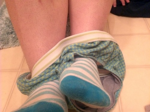 abandontheships:  Oh look, a breakdown of what I was wearing today, in layers. And then naked. Of course, normally the landing strip is better maintained. Oops. :x  This girl.  This girl.   I just.   There are no words.  Make me wet and d'aww all