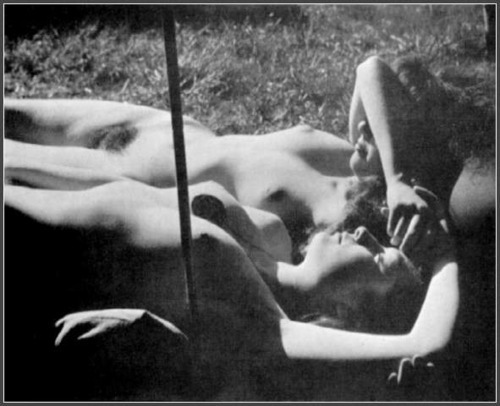 http://nudevintage.tumblr.com/post/13410547647