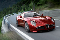   Alfa Romeo 8C  