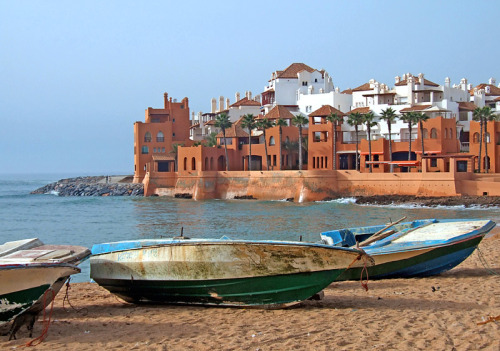 (via beach and ships, a photo from Rabat-Sale, North | TrekEarth)