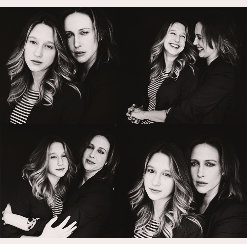 Sex hekatae:  Sisters Vera and Taissa Farmiga. pictures