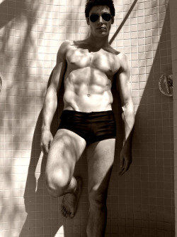    Xander Shower 2 | Photographer : Landis Smithers   