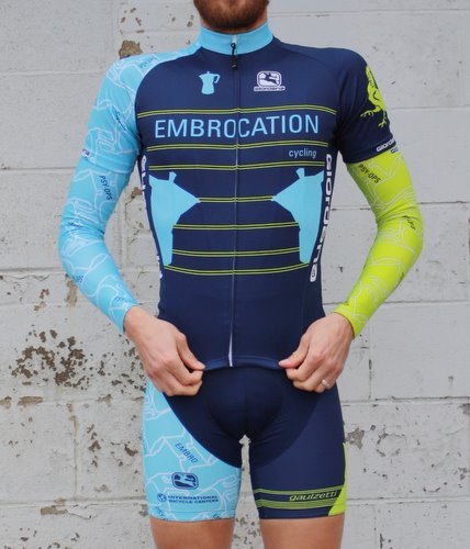 imonlypassingthrough: Embrocation 2012 Cycling Kit Do want. Please!