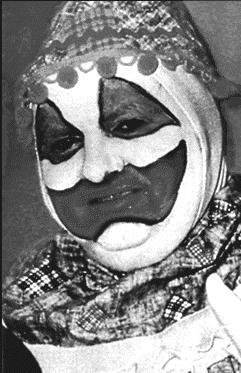 criminalprofiler:  Gacy frequently performed at children’s parties. 